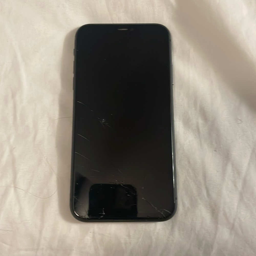 iPhone 11
